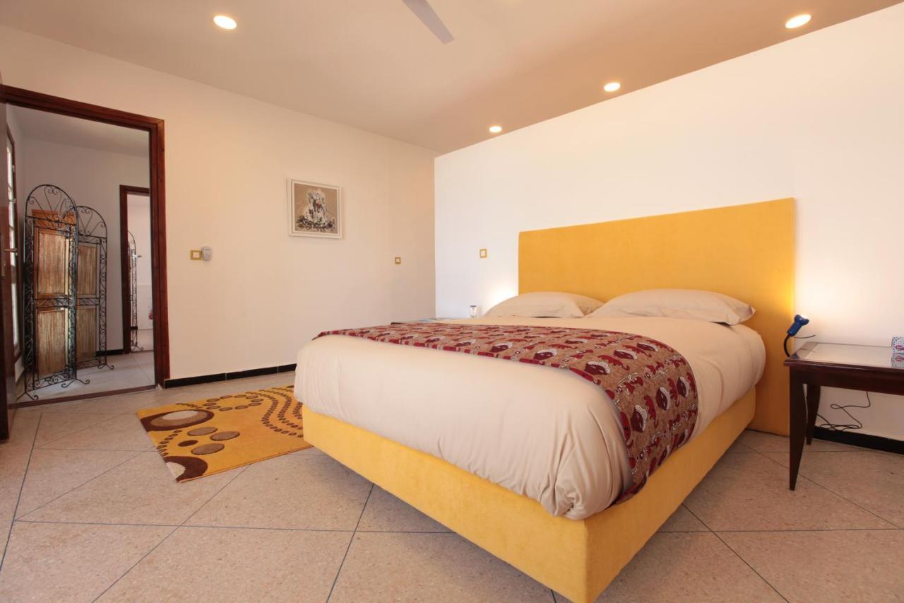 La Maison Jaune Dakhla Bagian luar foto